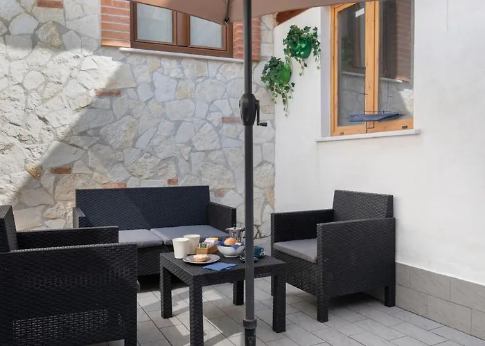 Sorrentovibes - Two Bedrooms In Center With Terrace Διαμέρισμα *